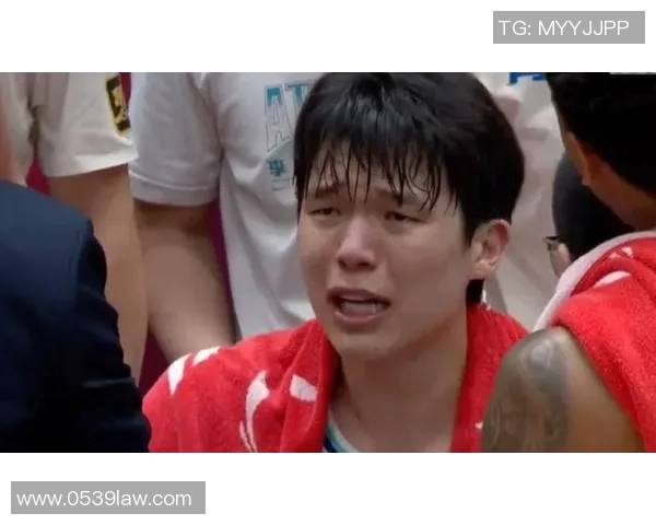 运动新星杨翰森签约NBA发展联盟,中国后卫留洋之旅引热议,球迷喊话女友陪伴引关注 运动新星杨翰森签约NBA发展联盟,中国后卫留洋之旅引热议,球迷喊话女友陪伴引关注